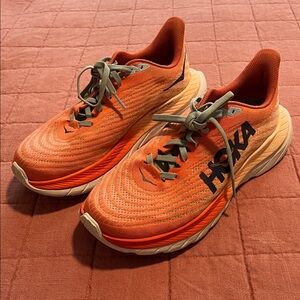 Women’s Hoka Mach 5, Size 8
